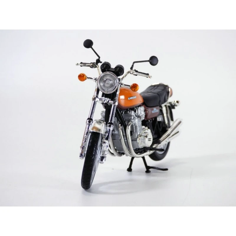 Norev - Véhicule Miniature - Kawasaki Z900 1973 Brown And Orange 1:18 3 Norev - Véhicule Miniature - Kawasaki Z900 1973 Brown And Orange 1:18